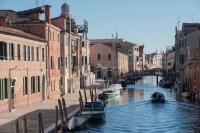 ART PAINTING apartment with canal view - Ferienwohnung
