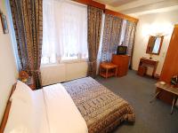 Double or Twin Room - Late check out