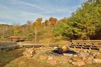 Homey Chalet perfect for your Mountain Retreat - Chambres d'hôtes Pigeon Forge