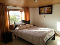 Camera Matrimoniale con Letto Supplementare