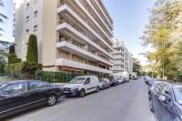 IMMOGROOM - Renovated apartment - Terrace - AC - Wifi - Chambres d’hôtes Cannes
