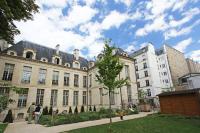 Great Apartments Heart Marais - B&B