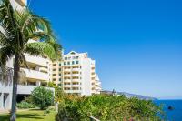 Falesia Apartment - Pool & Sea View by LovelyStay - B&B Funchal