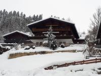 Apartment with Mountain View