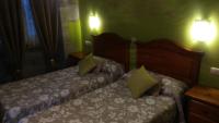 Chambre Lits Jumeaux avec Salle de Bains Privative
