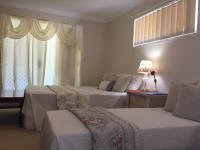 B&B Gold Coast - Theme Parks Amituofo Homestay - Bed and Breakfast Gold Coast