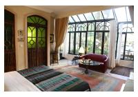 Suite 8
