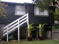 The Tree House, 6 Gowing Street - B&B