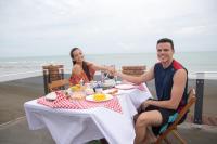 Pousada e Restaurante Altas Horas Beach - B&B Itapipoca