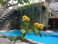 Chambre Double - Vue sur Piscine