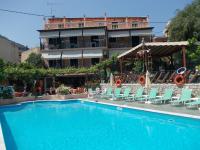 Argo Pool & Bar - Chambres d’hôtes