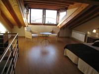 Apartment (2-3 People)