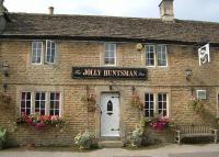 B&B Chippenham - The Jolly Huntsman - Bed and Breakfast Chippenham