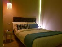 Habitación Doble con baño privado y balcón