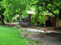 Bungalow (5 Adults)