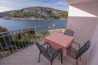 Apartments Mama - B&B Rogoznica