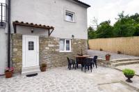Holiday House Eda with Private Pool - B&B Buzet