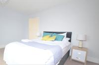 Whole House - Sleeps 5 - near town centre - off road parking - Chambres d'hôtes Hinckley