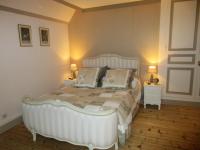 Le Manoir sur la Roche, 74, impasse du manoir, 71520 Navour sur Grosne D121 - Chambres d'hôtes Clermain