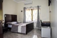 3A's Guest House - Bed and Breakfast Akosombo