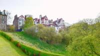 Ramsay Gardens - Grand 4-Bedroom Apartment Next To Castle - Chambres d’hôtes