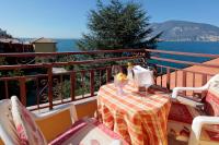 Appartamento con 1 Camera da Letto, Vista Giardino e Vista Lago Parziale