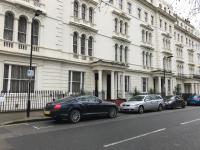 Hyde Park Studio Has Private Balcony With Tranquil Garden View - B&B Londres