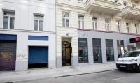 One-Bedroom Apartment with Terrace