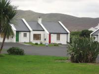 Achill Sound Holiday Village No 9 by Trident Holiday Homes - B&B Achill Sound