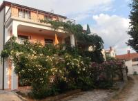 Appartamento con 1 Camera da Letto, Balcone e Vista Mare