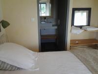 Driepersoonskamer met Badkamer