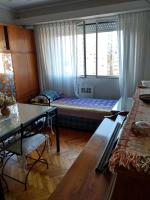 Hermoso, cómodo equipado Aire, Luz y sol a 300 mts del Hosp Italiano - B&B Buenos Aires