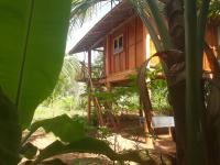 Sigiri Aliya Tree house - B&B