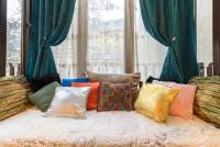 Bucharest Pedestrian Old Town 3 Bedrooms by Orchid Garden - B&B Bucharest