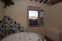 Deluxe Suite with Spa Bath
