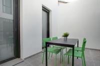 Apartment mit Terrasse