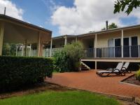 Camelot Boutique Accommodation - B&B Tamborine Mountain