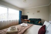 King Room with Shared Bathroom - B