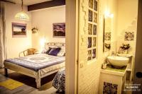 Dreibettzimmer mit eigenem Bad