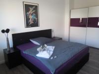 Ölhafendamm 7 - B&B Wilhelmshaven