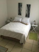 B&B Windhoek - Self-catering Studio, Unit 3 on Krupp - Bed and Breakfast Windhoek