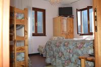 Vierbettzimmer mit privatem externen Bad