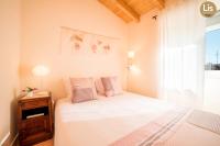 Apartamento de 1 dormitorio con terraza y vistas al castillo