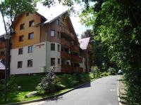 Apartamenty Sun&Fun Royal w otoczeniu zieleni blisko dworca PKP i sklepów - Chambres d'hôtes Karpacz