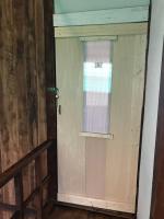 Petite Chambre Double avec Douche et Toilettes Communes