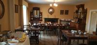 Meath Arms Country Inn - B&B