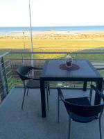 Steiner Strandappartements 2- Raumappartement Lachmöwe Seeseite - B&B Stein
