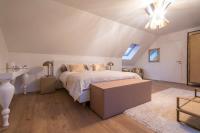 Deluxe Double Room (2 Adults + 1 Child)