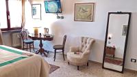 Double Room with Private External Bathroom