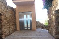 Deluxe Three-Bedroom Apartment with Frontal Sea Views